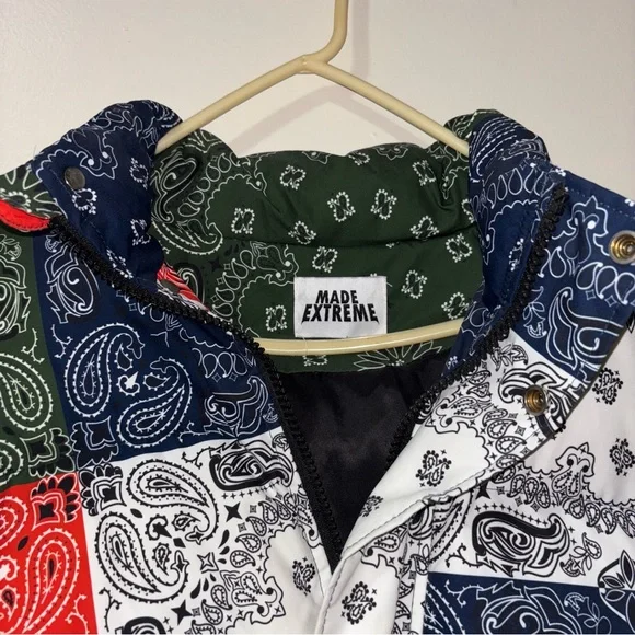 Winter Wear Bandana Patch Puffer Jacket L - Picture 3 of 3